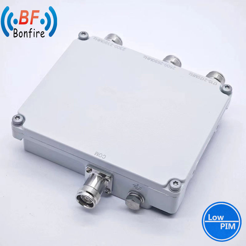 1710-2170MHz 2300-2690MHz Duplexeur à large bande RF Diplexeur à basse fréquence Pim Combiner 4.3-10 Femme