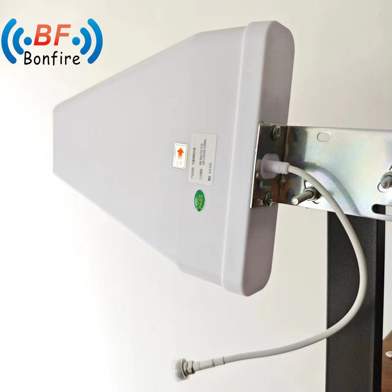 Intérieur 698-4000MHz RF Antenne dôme Antenne interne GSM UMTS LTE Petite Omni Plafond montée Antenne