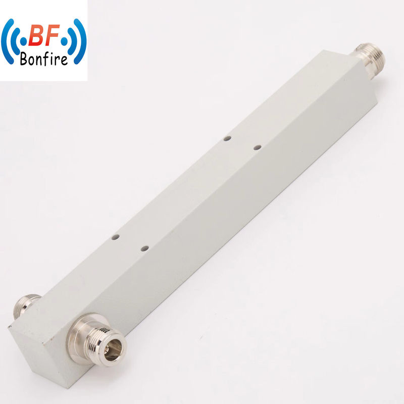 Interface N-F GFQ-5060-21101 Diviseur de puissance d'impulsion à deux voies pour une solution interne 5000-6000MHz