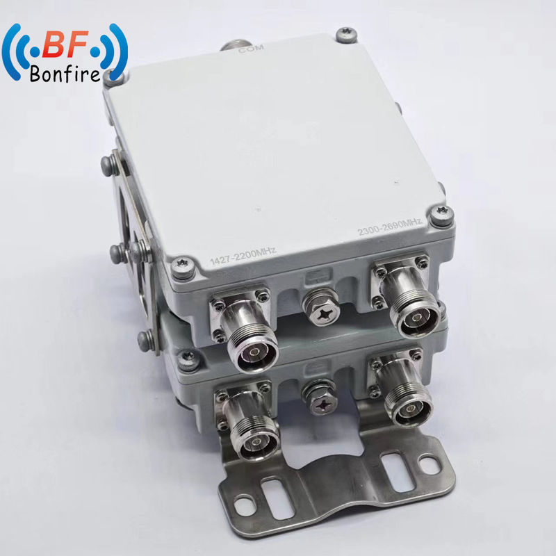 4.3-10f Interface DIN-F Diplexeur à double bande 1710-1880 1920-2170 2300-2400 2500-2700 MHz