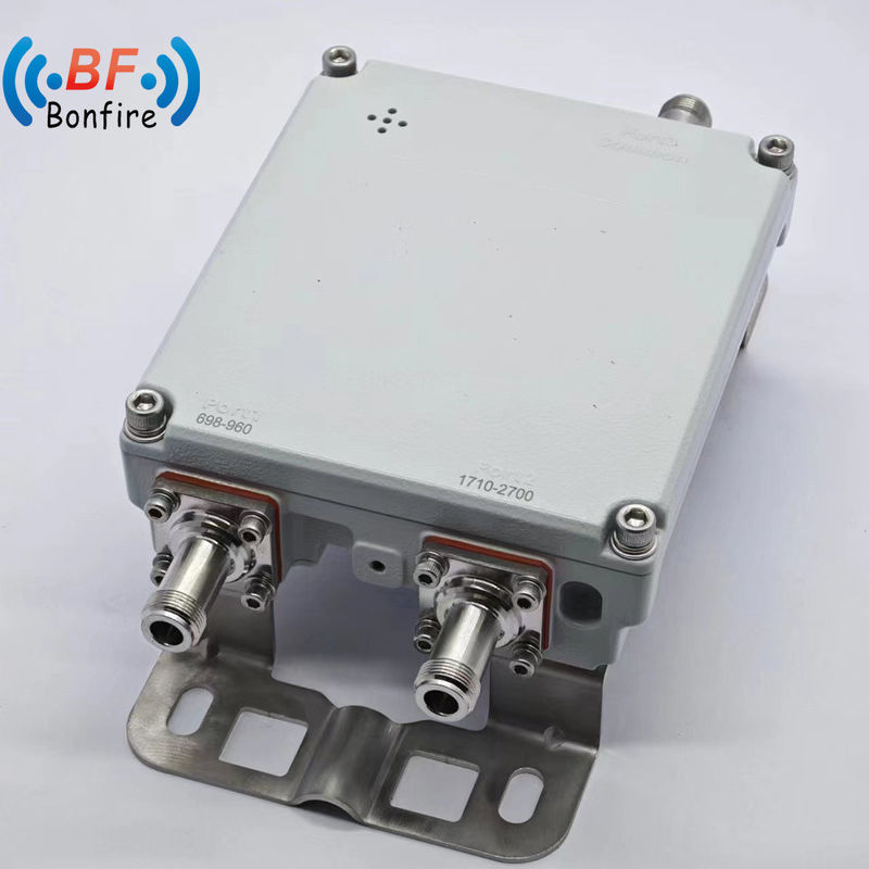 1710-2170MHz 2300-2700MHz Triplexeur avec diplexeur RF à faible Pim -160dbc et connecteur 4.3-10-F
