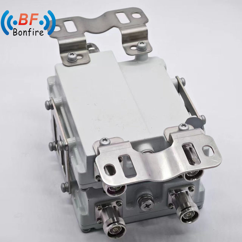 RF 5g Triplexeur Pim bas 1920-2710 2300-2400 2500-2700MHz Combinaison à diplexeur unique
