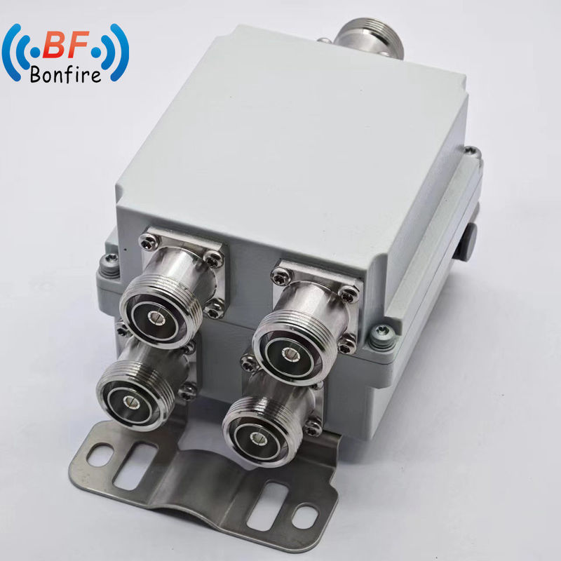 Diffuseur RF à basse fréquence Pim -155dbc Combinateur triplexeur 2300-2400 2500-2700MHz avec connecteur DIN-Femme