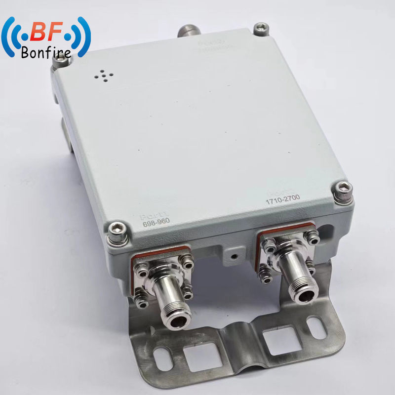 Service à la clientèle RF Diplexer 1710-1880 1920-2170 2300-2400 2500-2700MHz Unité unique -160dbc