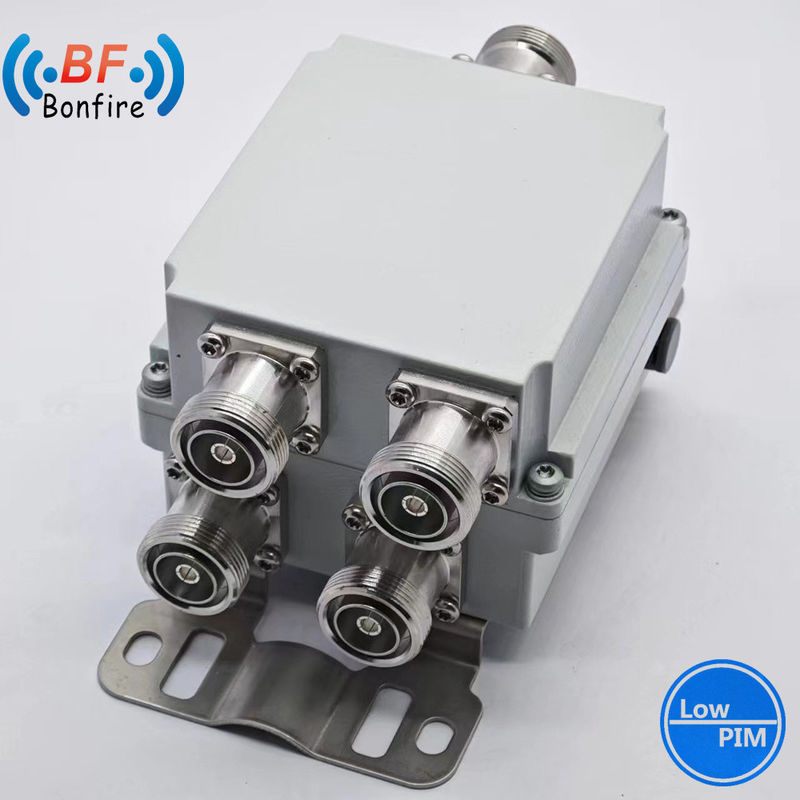 Triplexeur RF Diplexeur extérieur combinateur à bande hexagonale avec connecteur féminin DIN -153dbc