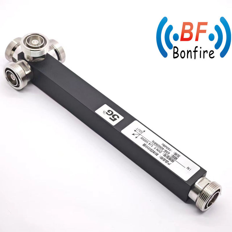 2400-6000MHz bas Pim -160dBc 2X43dBm Diviseur de puissance RF à 4 voies pour intérieur / extérieur IP65
