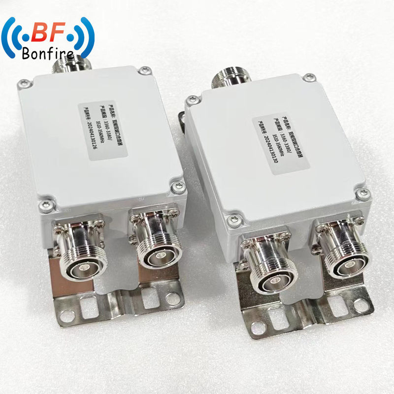 1710-1880 1920-2170 2300-2400 2500-2700MHz basse fréquence Pim -155dbc combinateur RF Penta-Band avec DIN-Femme