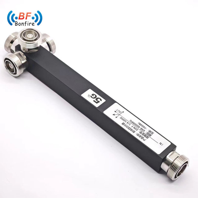 50W 4 Way Power Splitter 5000-6000MHz N Femme IP60 Options personnalisées gris / rouge / noir