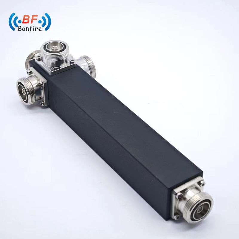 Capacité 5000-6000MHz 2/3/4 Way Power Splitter Divideur de puissance 50W avec interface N féminine