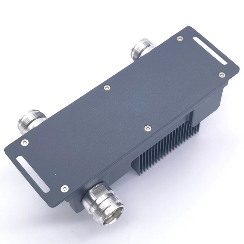 4.3-10-F Combinaison hybride d'interface 2 en 1 sur 698-3800MHz pour une efficacité améliorée
