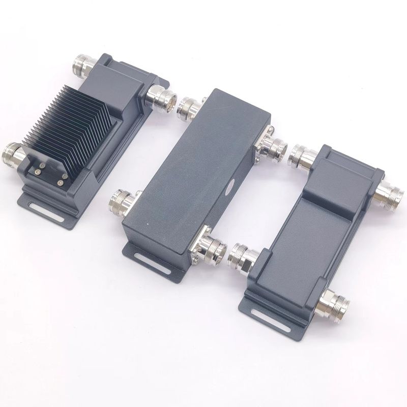 4.3-10-F 617-3800MHz 2/1 2/2 RF Package d'accouplement hybride Taille 17,00 cm * 6,00 cm * 3,00 cm
