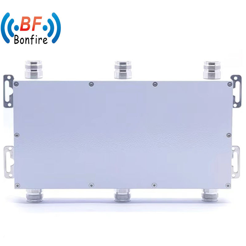 HCXXXXXXX 698-3800MHz 100W 3 en 3 coupler hybride intérieur NF pour la distribution du signal