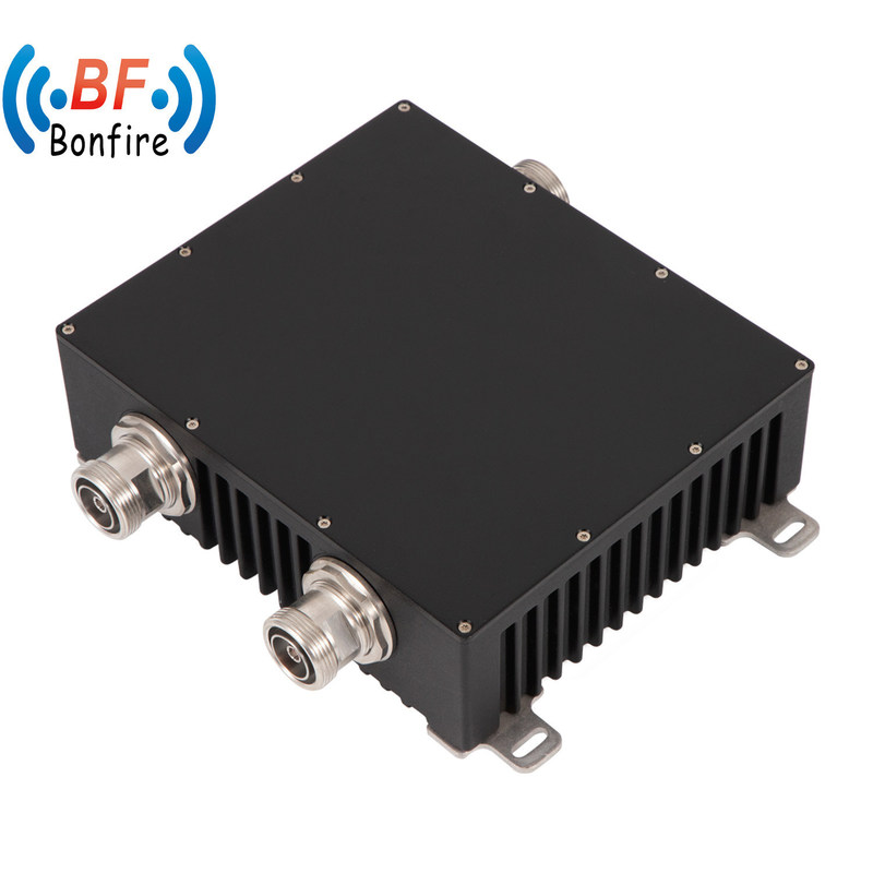 L'accouplement hybride à bas Pim RF Hybrid Combiner 2 en 1 sur 617-3800MHz Interface DIN-F