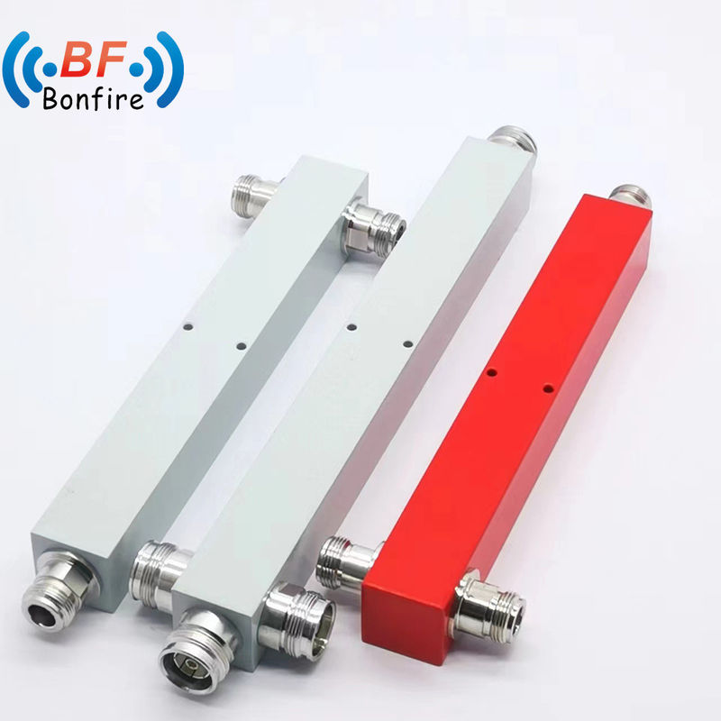 698-3800MHz Type DIN Connecteur féminin Type -160dbc Pim3 Type de cavité à 2 voies Splitter de puissance RF pour les systèmes de télécommunication