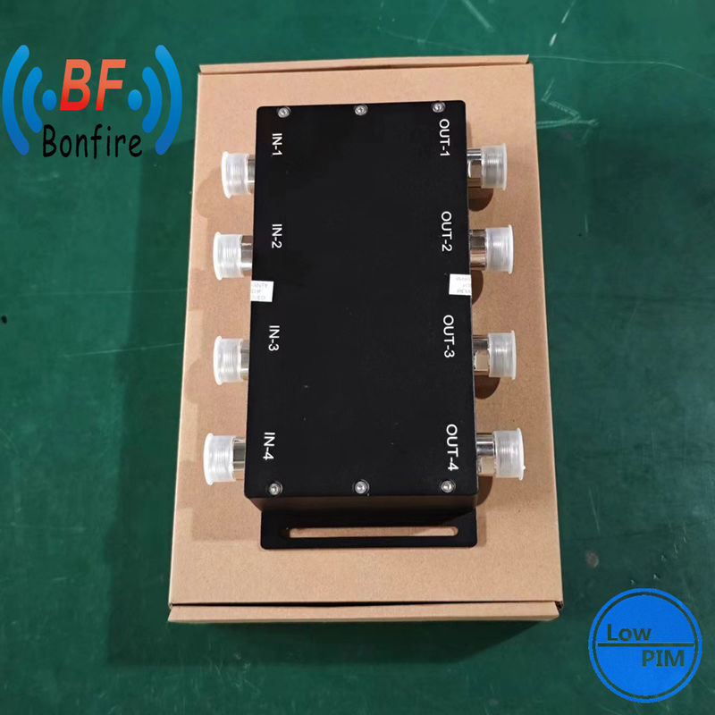 698-3800MHz UHF 3dB 4 en 4 sortie couplage hybride matrice pour 4.3-10-F/DIN-F/N-F interface