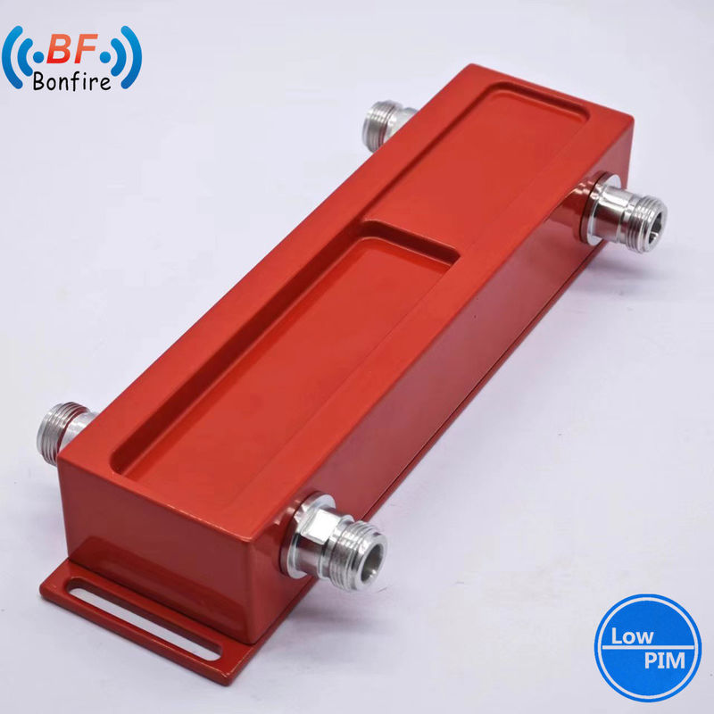 Taille de l'emballage 22,00cm * 12,00cm * 8,00cm VHF 698-4000MHz 2*2 Coupler hybride Combinaison hybride