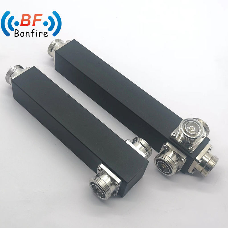 300W 698-3800MHz 4.3-10 Femme 3 voies 5g RF Diviseur de puissance pour les projets Ibs Rouge