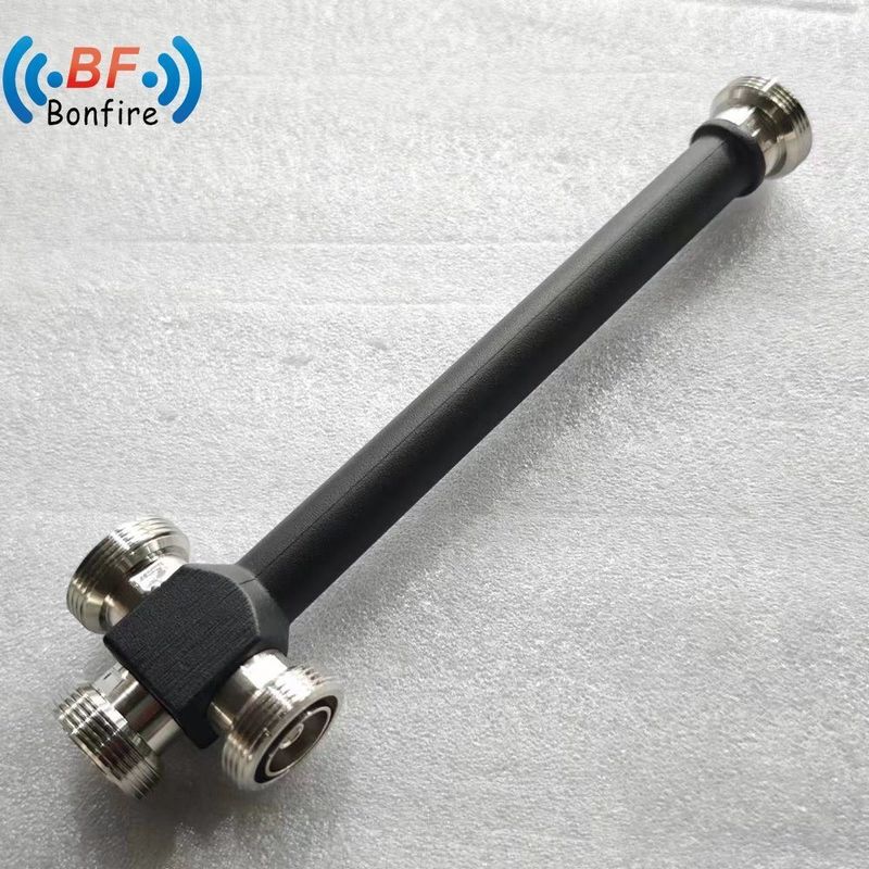 0.510kg Paquet Poids brut RF 3 voies N-Femme 617-4000MHz Diviseur de puissance du signal IP65