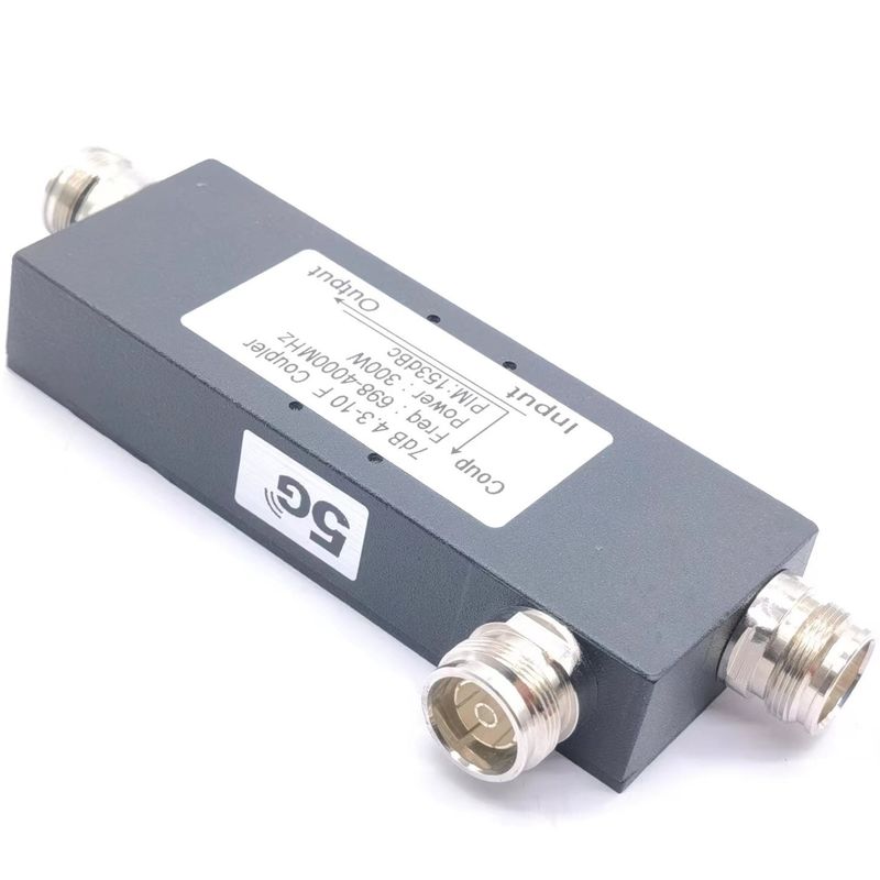 4.3-10-F 3dB 5dB 6dB 7dB 10dB 12dB Accouplement directionnel de l'air 555-6000MHz Intérieur/extérieur IP65