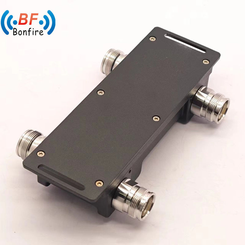 Combinateur hybride de 300W basse Pim -150dbc 4X2 à l'extérieur 617-3800MHz N-F pour Ibs Bts Das