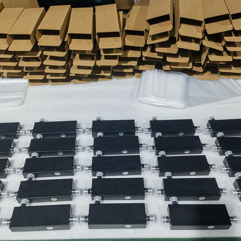OHQ-0560-XX1101 Interface N-F 555-6000MHz Coupler actif pour une solution dans les bâtiments