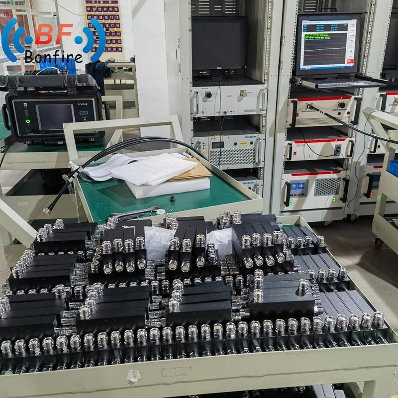698-4200MHz 5dB 10dB 20dB Basse Pim RF Air Das Accouplement directionnel avec interface 4.3-10-F