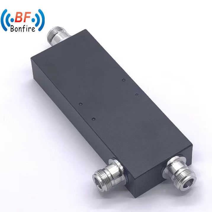 Valeur d'accouplement OHQ-XXXX à l'intérieur 20 dB Accouplement directionnel IoT 1,5 GHz à 4,5 GHz Personnalisation