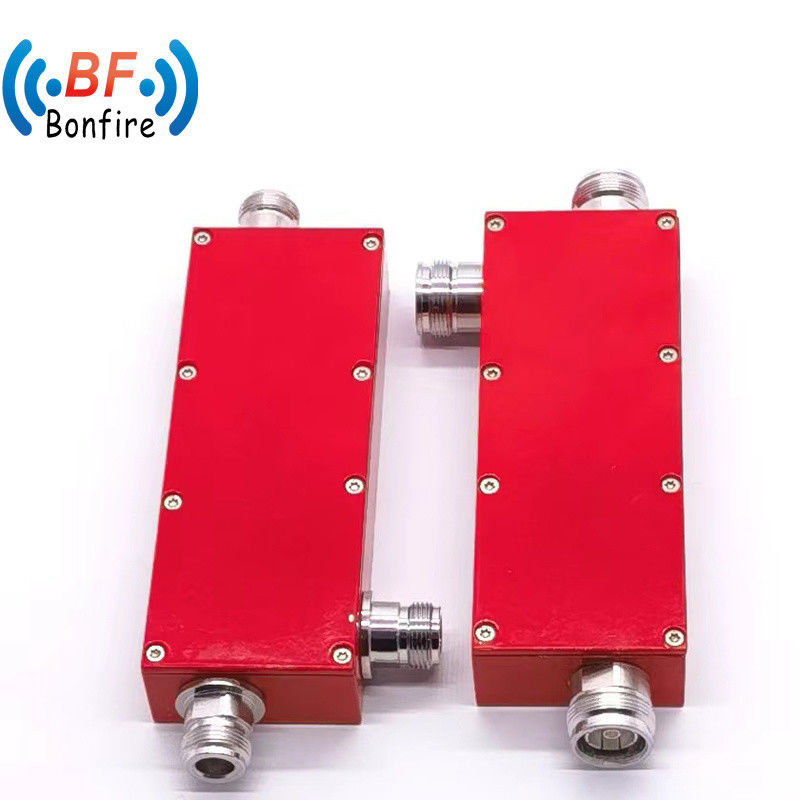 50 Oméga Impédance Haute Puissance 30W 10dB Accouplement Directionnel 2-18GHz Micro-ondes basse Vswr