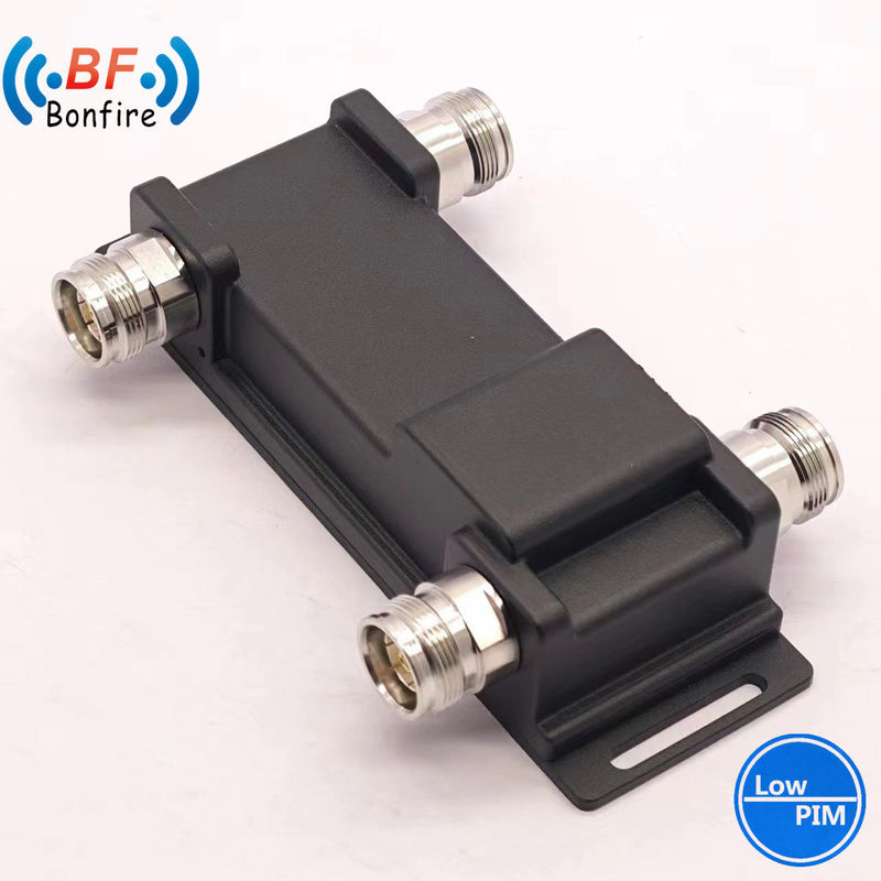 5g personnalisé 4 en 4 sur 617-3800MHz N Type RF Combinaison hybride 4.3-10-F Interface