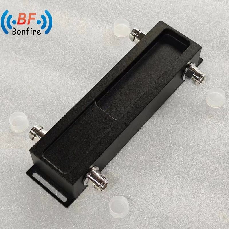 300W 2 en 2 sortie Triplexer Hybrid Combiner Coupler hybride avec N/4.3-10/DIN Connecteur 5g 4G 698-3800MHz