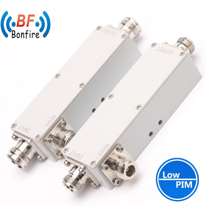 600-3800MHz 50dB IP65 4.3-10 Coupleur directionnel à bas pim féminin pour une installation facile