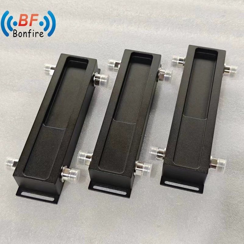 2X2 Hybrid Combiner RF Hybrid Coupler pour les produits 5G 698-3800MHz N Femme