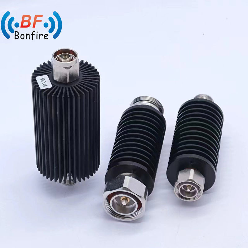 Attenuateur à pas DC-3800MHz N-M à N-F Attenuateur de puissance de micro-ondes RF coaxial fixe de 100W