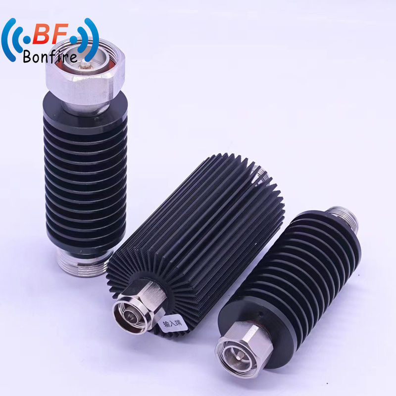 Poids brut 0,450 kg Attenuateur à bande W 10 dB réglable pour les amplificateurs RF